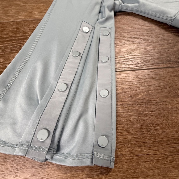 Alo Airlift High-Waist 7/8 Game Changer Legging Cosmic Gray Sz S 30" Inseam - Picture 3 of 10